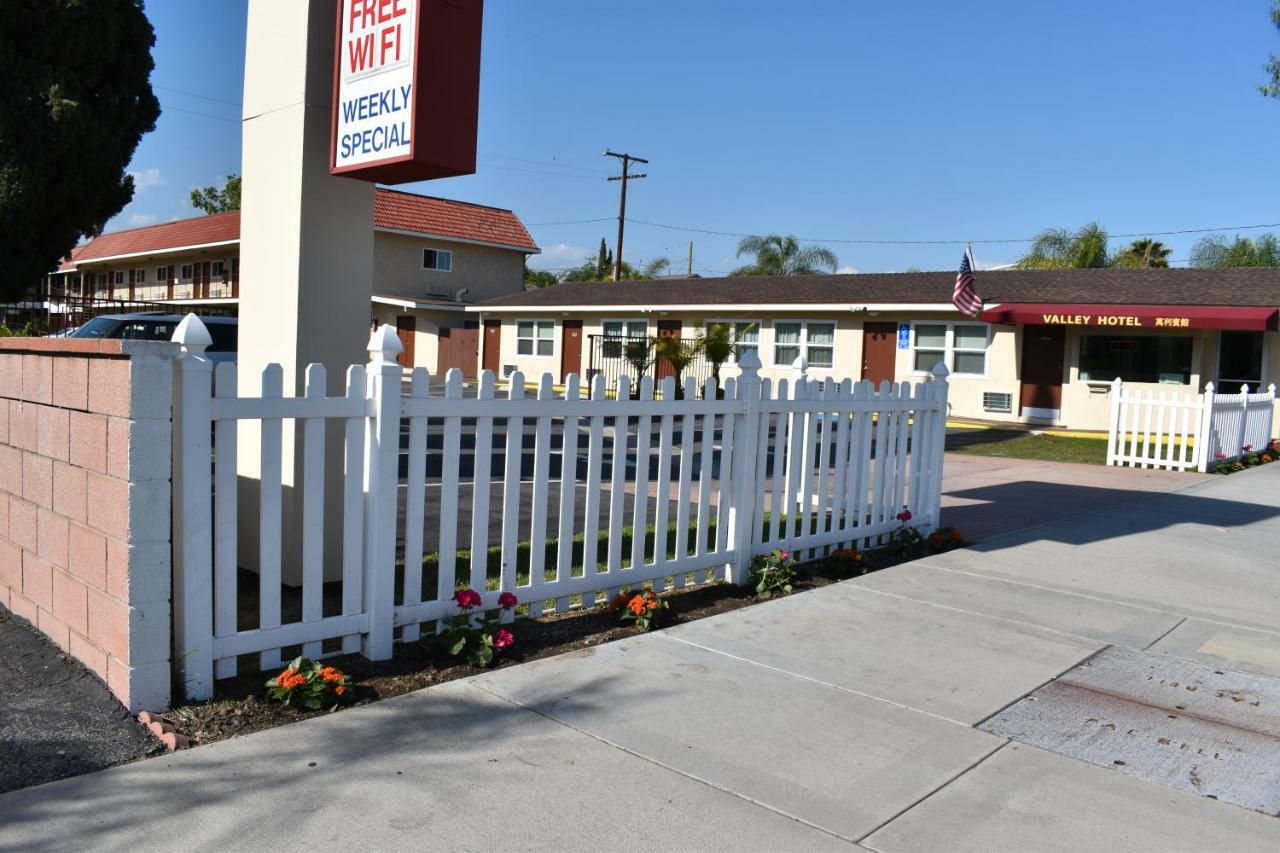 Valley Hotel Rosemead Extérieur photo